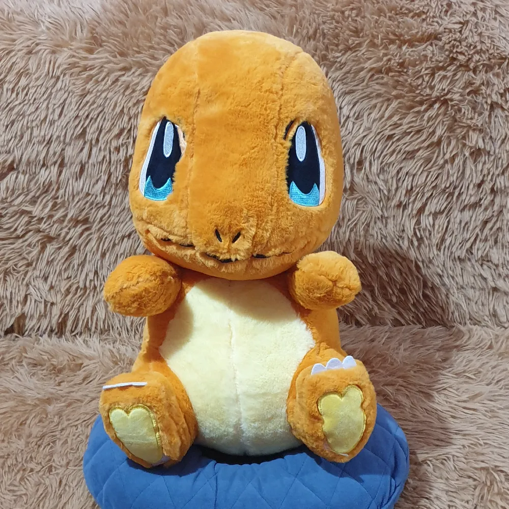 Charmander stuffed toy Pokémon (17 inches)